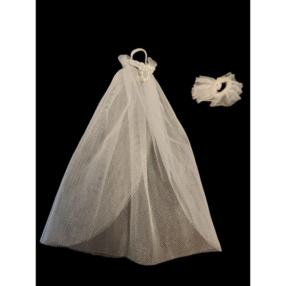 Vintage‎ Barbie Doll CLONE Wedding Gown,Veil, Gater Belt ,Lace Trim, Faux Pearls